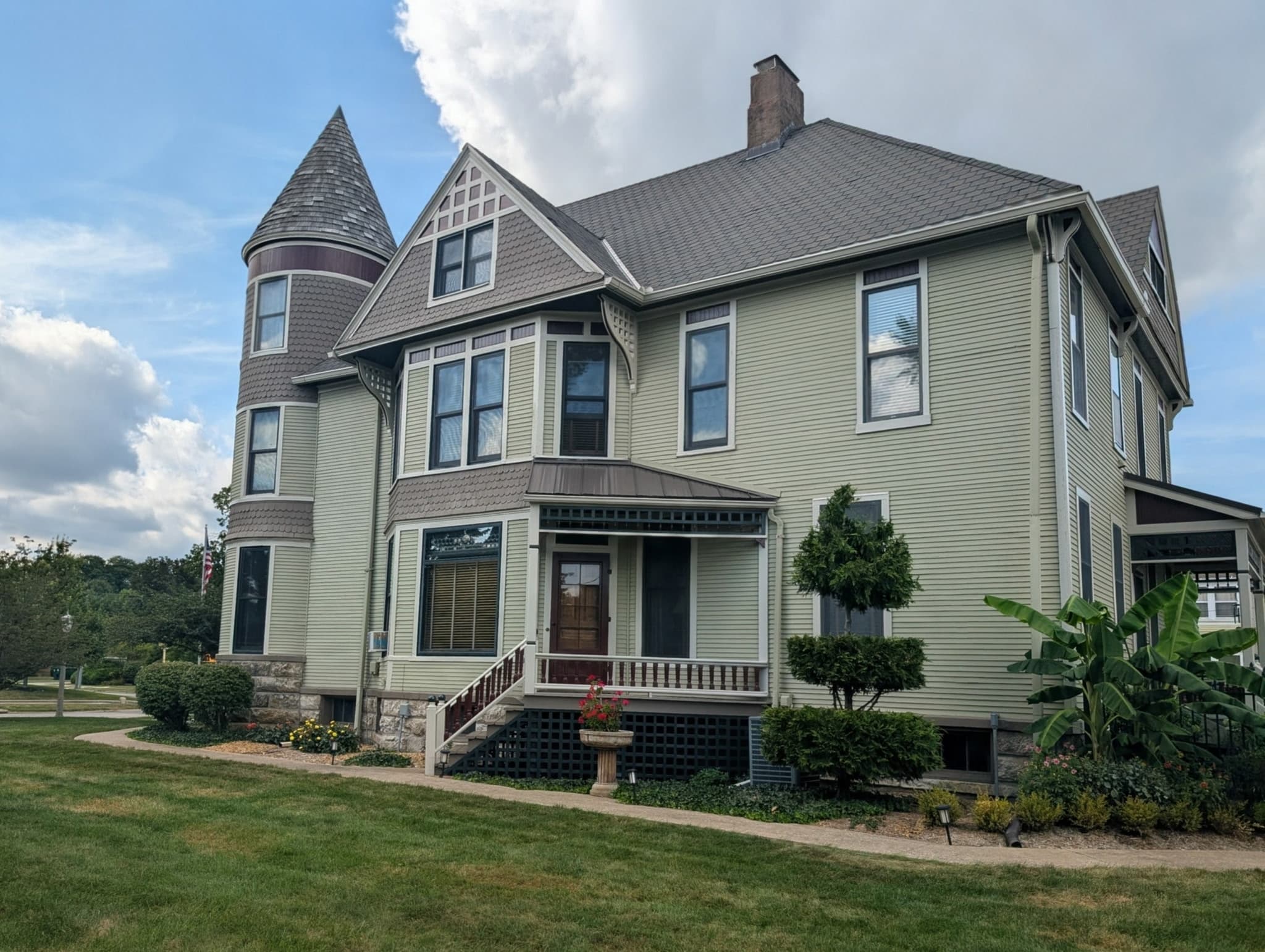 Exterior painting service - Professional house painting by JB Painting in Galesburg